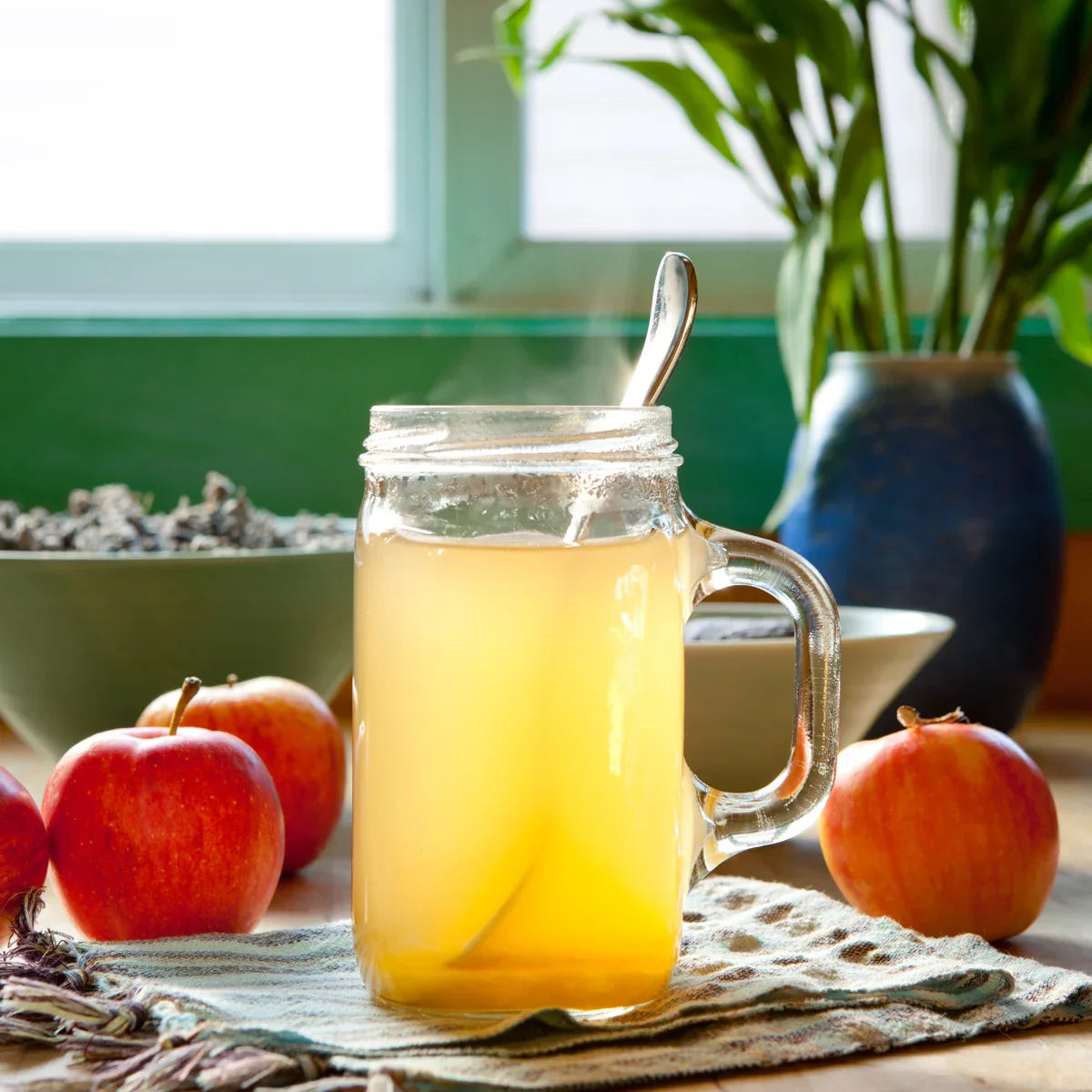 Mannavita unfiltered Apple Cider Vinegar with double Fermentation • 500 ml - Mannavita